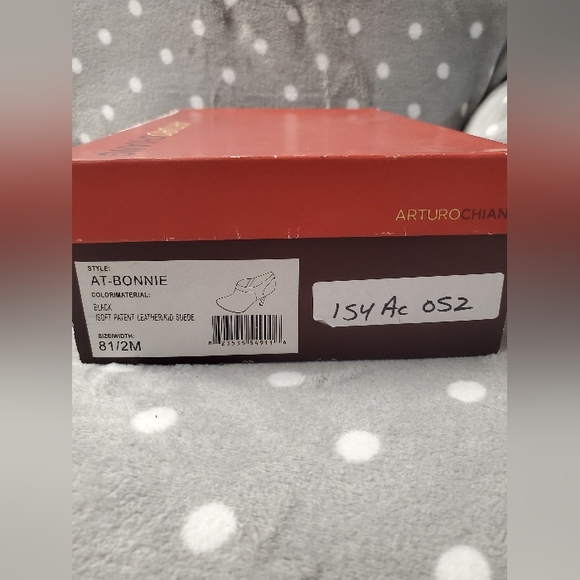 Patten Leather/suede Black, Size 8.5 high heel ankle boot - Picture 10 of 11